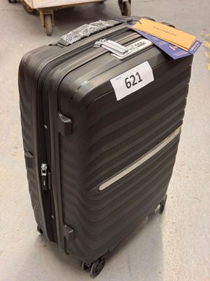 un bagage posé sur le sol