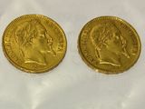 two gold sovereigns, one of which is a sovereign and the other of which is a sovereign