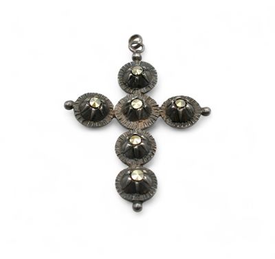 Pendentif en métal en forme de croix, orné de pierres à l'imitation du - Photo 1