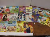 beaucoup de bandes dessinées sur la table
