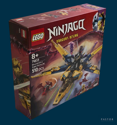 une boîte contenant un ensemble Lego Ninja