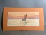 une image d'un tableau représentant un voilier dans l'eau