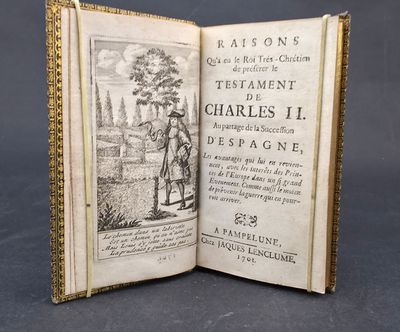 un livre ouvert devant lequel se tient un homme