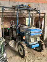 TRACTEUR FORD 4610 GENII série 10 - Equipé d'un pulverisateu… (photo 5)