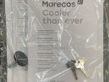 a bag with a bunch of keys inside of it