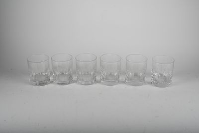 Six verres à whisky en cristal taillé. - Photo 1