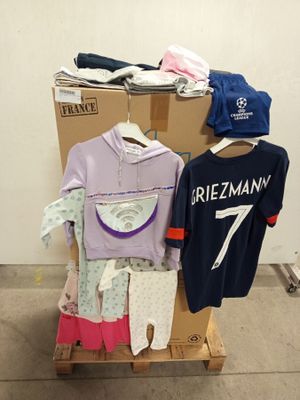 Lot de 120 pièces de textiles pour enfants - différents modè… - Photo 1