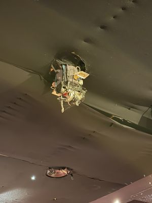 a light that is on in the ceiling of a room
