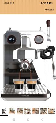 Une image représentant une machine à café s'affiche sur un écran d'ordinateur