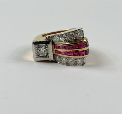 Bague tank en or 750 millièmes, sertie d'un diamant principa… - Photo 1