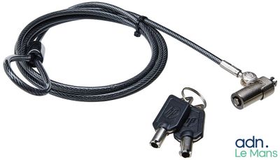 un câble muni d'un cadenas et de deux clés, sur fond blanc