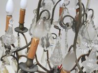 Lustre en laiton, verre et fer forgé peint à huit bras de lu… (photo 3)