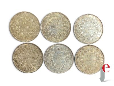 six types de pièces différents sur fond blanc