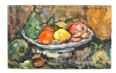 une peinture représentant une coupe de fruits sur une table