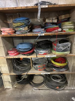 many different types of wires and wires on the shelves