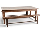 une table et un banc en bois sur fond blanc