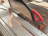a saw that is sitting on top of a table