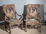 paire de chaises antiques avec rembourrage floral rembourrage rembourrage rembourrage rembourrage rembourrage rembourrage rembourrage rembourrage