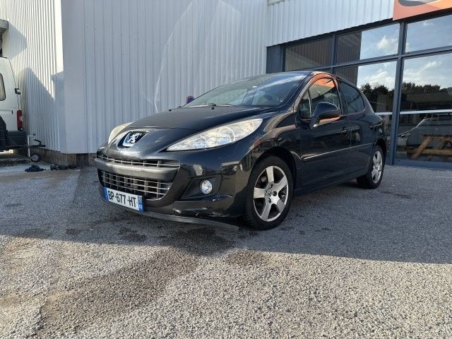 PEUGEOT 207 1.6 HDI 92 BUSINESS PACK - MEC: 31/05/2011 - Km …