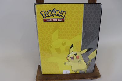 Classeur (1) de 180 cartes Pokemon comprenant Dracaufeu, Tor… - Photo 1