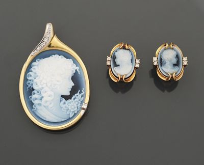 Demi parure en or jaune 14K 585 millièmes comprenant :