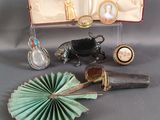 many different items that are sitting on a table