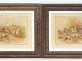 deux tableaux encadrés accrochés au mur
