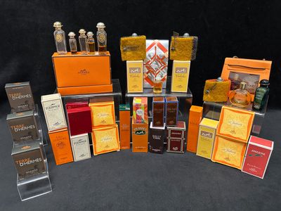 beaucoup de parfums différents sur la table