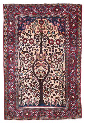 un tapis orné d'un arbre de vie