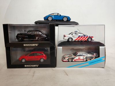 MINICHAMPS : Ensemble de 5 miniatures automobiles en boîte v…