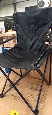 30 Chaises pliantes de camping Mise à prix : 150€ Vendues pa…