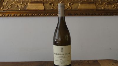MEURSAULT-GOUTTE D'OR - Une bouteille du domaine des Comtes …