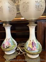 Paire de lampes style NII réservoir en porcelaine avec décor… (photo 5)