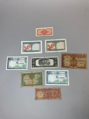 Lot de 9 billets de banque MONDE dont INDOCHINE, VIETNAM, LAOS, CAMBOD - Photo 1