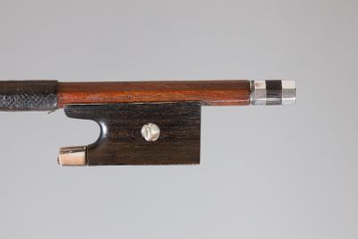 Archet de violon de Eugène CUNIOT (dit "CUNIOT-HURY"), fait …