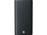 vue arrière d'une batterie externe noire portant un logo