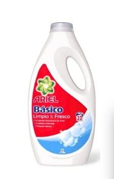 une image représentant une bouteille de lessive liquide sur fond blanc