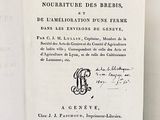 un livre ouvert avec l'image d'un oiseau dessus