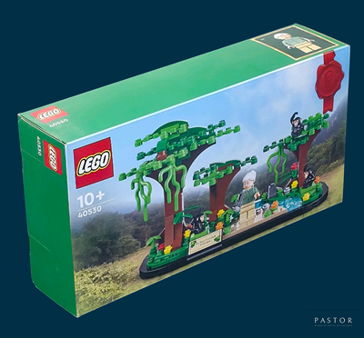 a box of legos with a picture of a tree on it