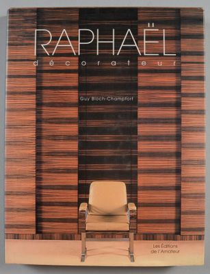 la couverture du livre « Raphaell », sur laquelle figure une chaise devant un mur rayé