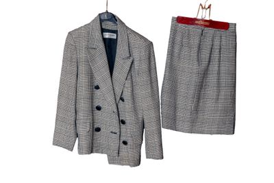 YVES SAINT LAURENT Variations Tailleur jupe avec veste crois… - Photo 1