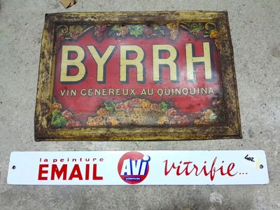 Plaques publicitaires vintage Byrrh et AVI années 20