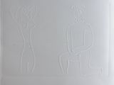 un dessin représentant un homme et une femme assis sur un banc