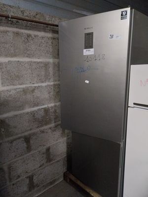Réfrigérateur combiné congélateur Samsung RB46TS374SA (traces d'utilis