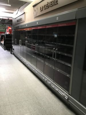 Ensemble de vitrines réfrigérées ouvrant à 10 portes vitrées…