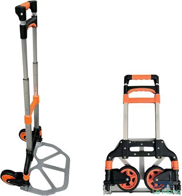 deux types différents de diables équipés de roues
