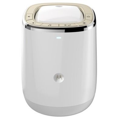 gros plan d'un purificateur d'air blanc sur fond blanc