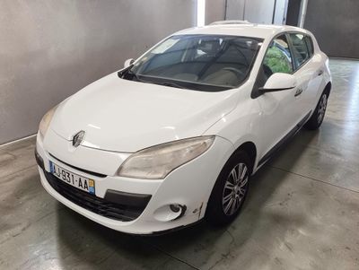 CTTE RENAULT MEGANE III 1.5 DCI 85 STE AIR 5P Kilomètres au …