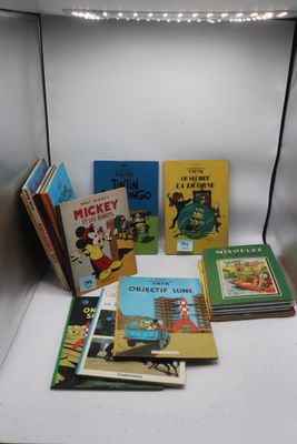 de nombreux livres pour enfants exposés dans une vitrine