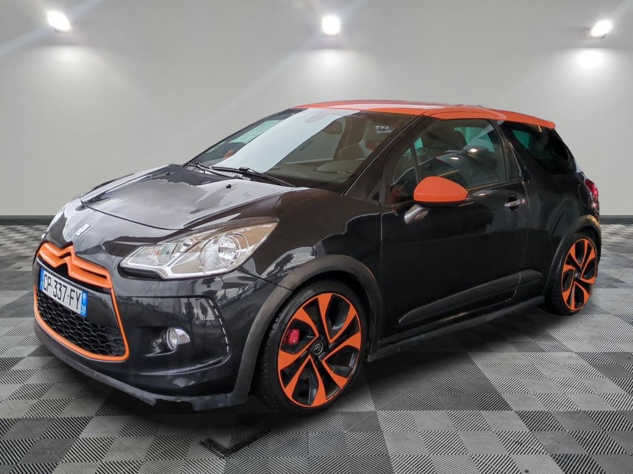 CITROEN DS3 RACING - Voiture sportive compacte avec ventilateur constant